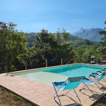 Le Case Nel Borgo Fivizzano Bagian luar foto