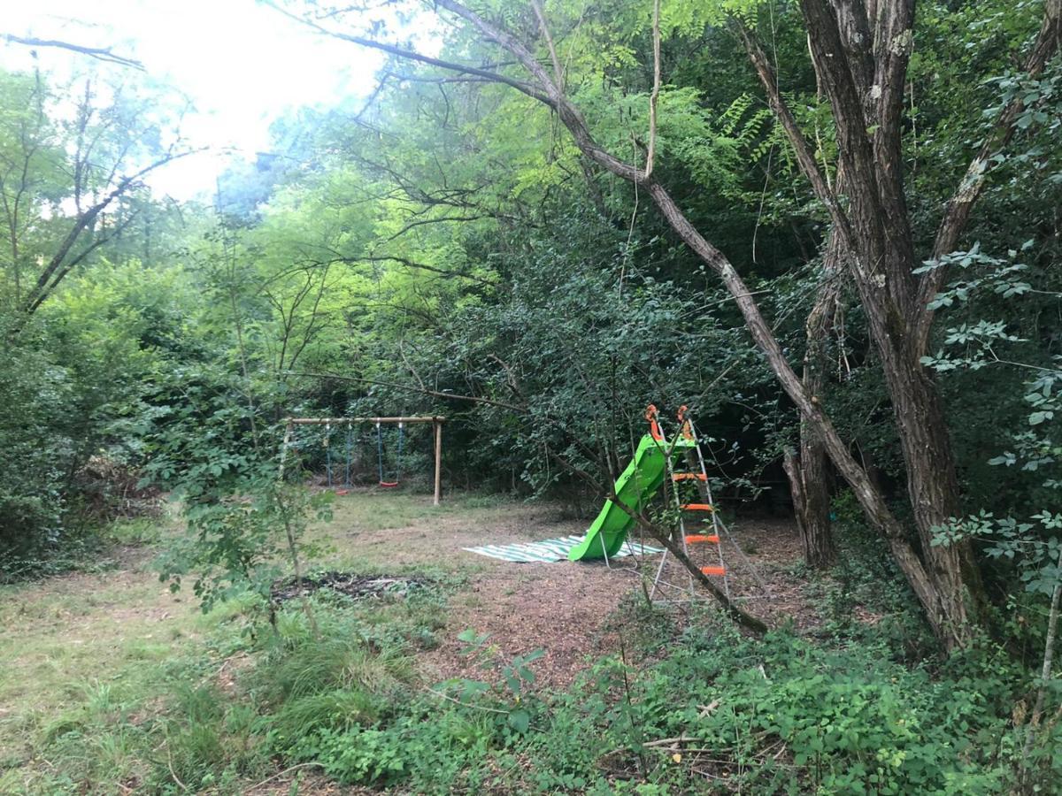 Le Case Nel Borgo Fivizzano Bagian luar foto