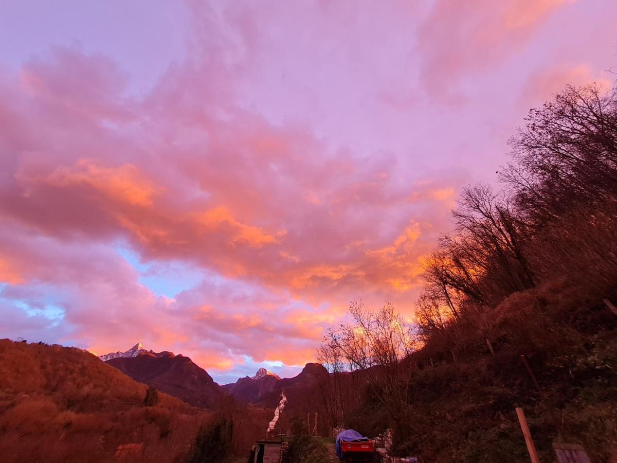 Le Case Nel Borgo Fivizzano Bagian luar foto