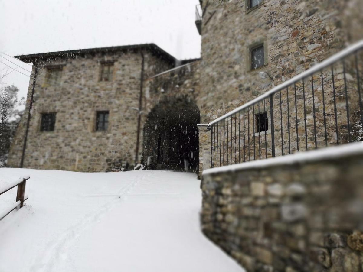 Le Case Nel Borgo Fivizzano Bagian luar foto