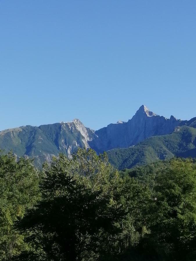 Le Case Nel Borgo Fivizzano Bagian luar foto
